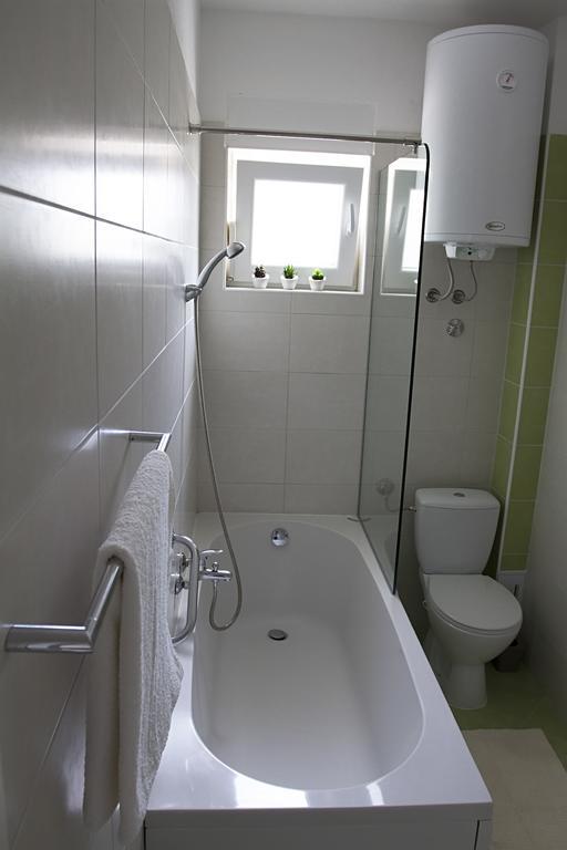 Sea Stone Apartment Подстрана Екстериор снимка