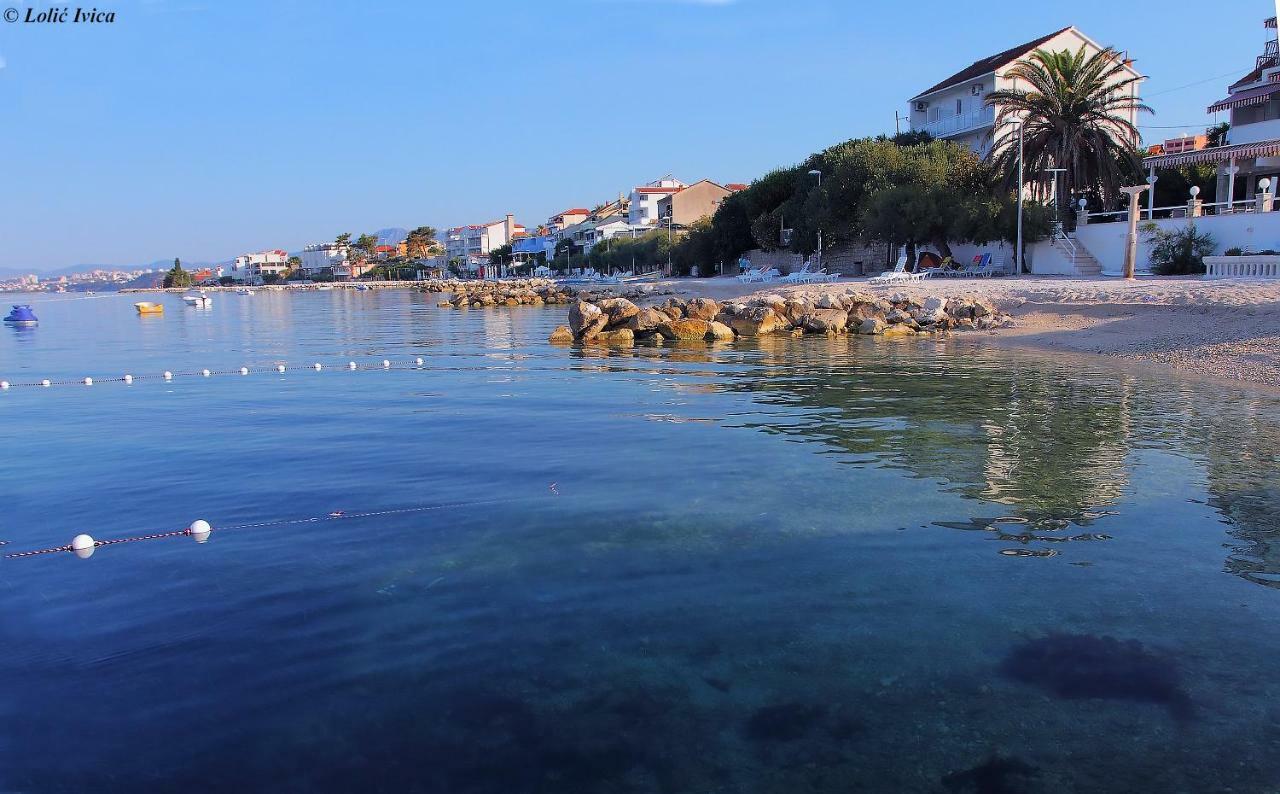 Sea Stone Apartment Подстрана Екстериор снимка